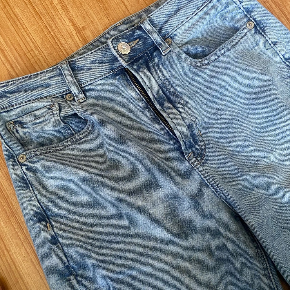 American Eagle Mom Jeans